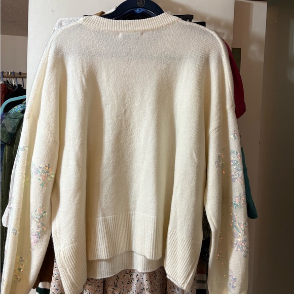 Sequin Embellished Winter White Sweater - Picture 3 of 5
